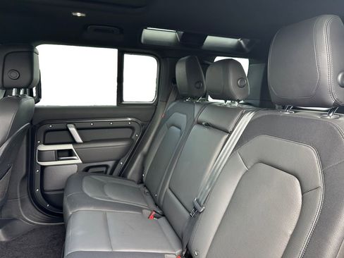 Used 2023 Land Rover Defender 110 X-Dynamic SE AWD/4WD image 11