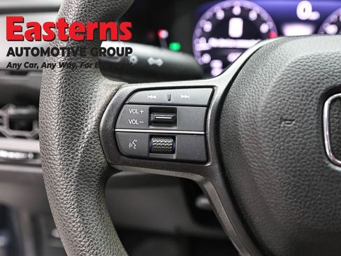 Used 2023 Honda Accord LX image 15