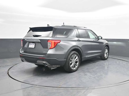 Used 2021 Ford Explorer Limited w/ Equipment Group 301A AWD/4WD image 7