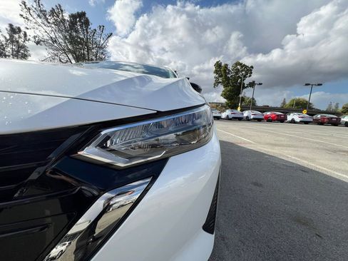 New 2025 Nissan Sentra SR image 35