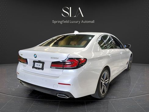 Used 2023 BMW 530i xDrive w/ Premium Package AWD/4WD image 4