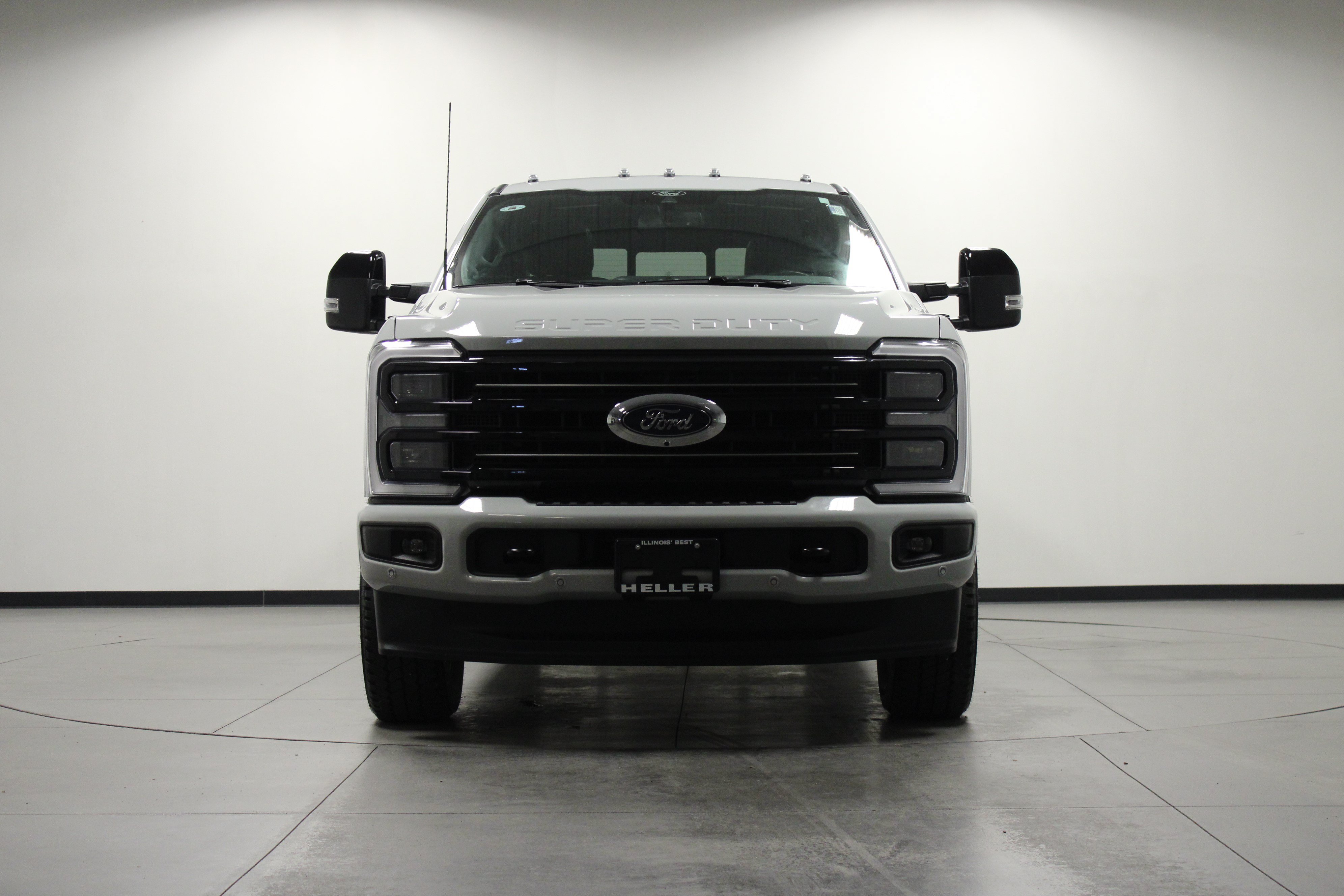 Used 2026 Ford F250 Platinum AWD/4WD image 9