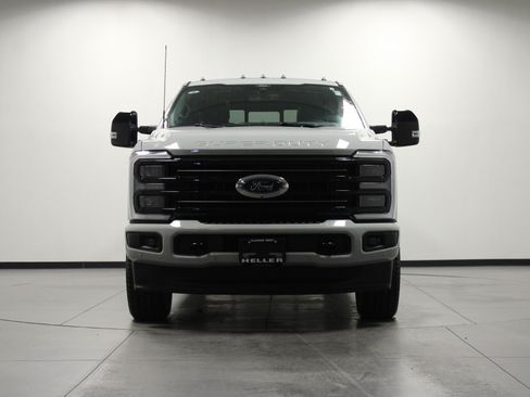 Used 2026 Ford F250 Platinum AWD/4WD image 9