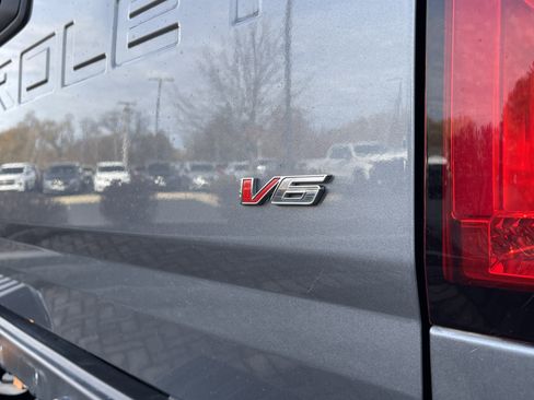 Used 2021 Chevrolet Colorado Z71 w/ Safety Package image 13