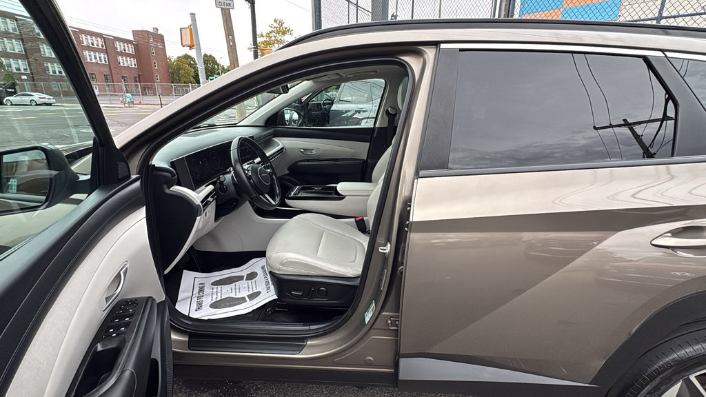 Used 2025 Hyundai Tucson SEL AWD/4WD image 12