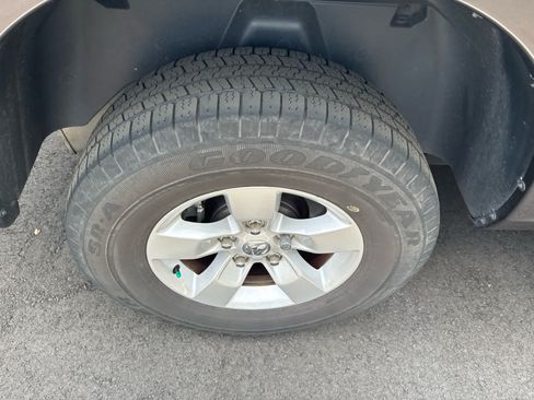 Used 2021 RAM 1500 Tradesman w/ Chrome Plus Package RWD image 4