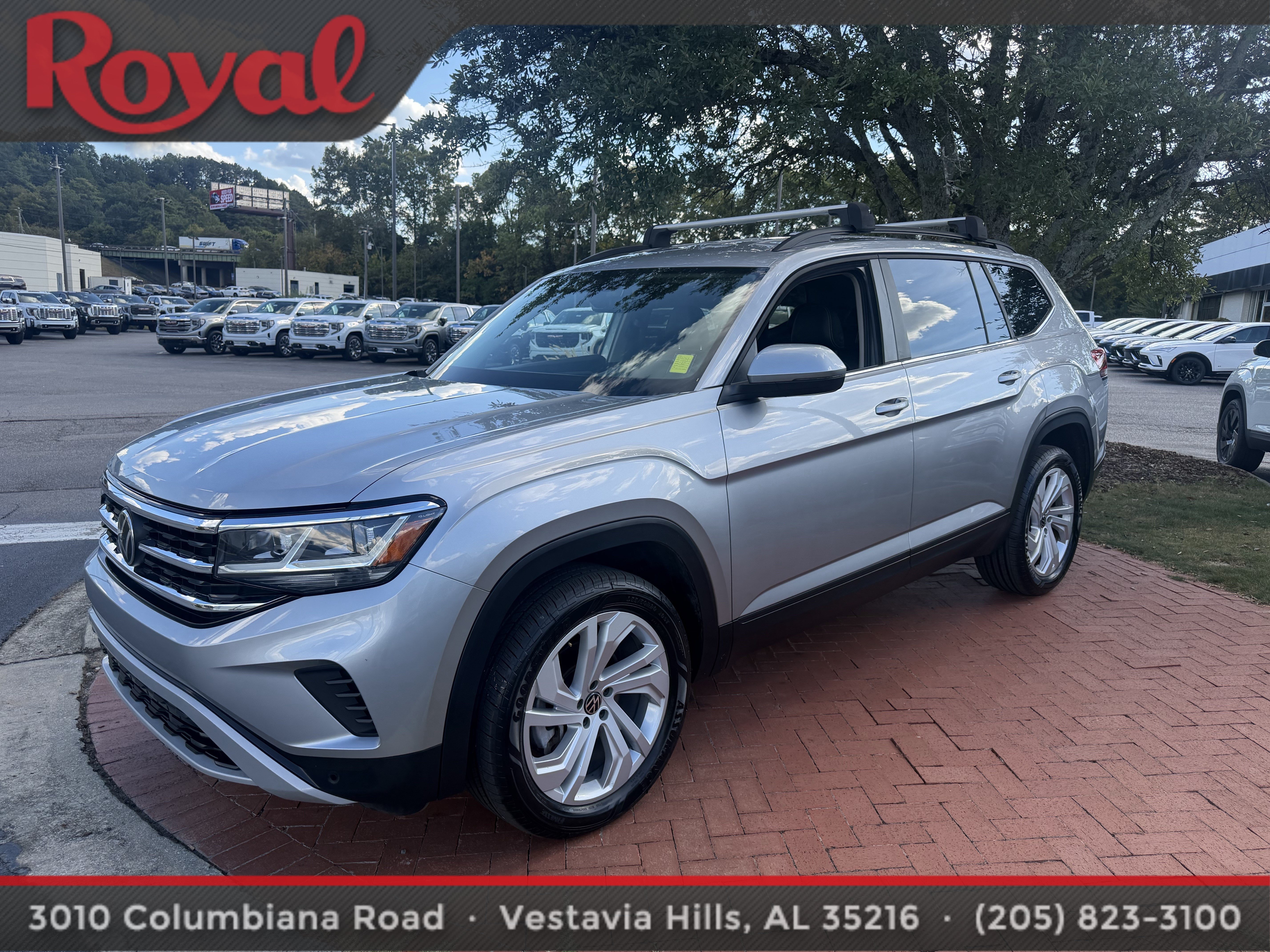 Certified 2023 Volkswagen Atlas SE FWD image 1