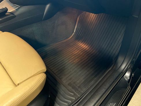 Used 2013 BMW 135i Convertible image 94