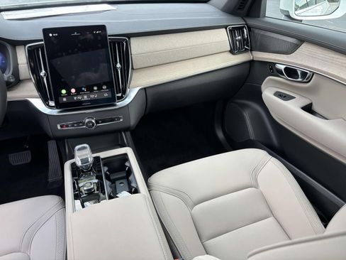 New 2026 Volvo XC90 T8 Plus w/ Protection Package Premier AWD/4WD image 32