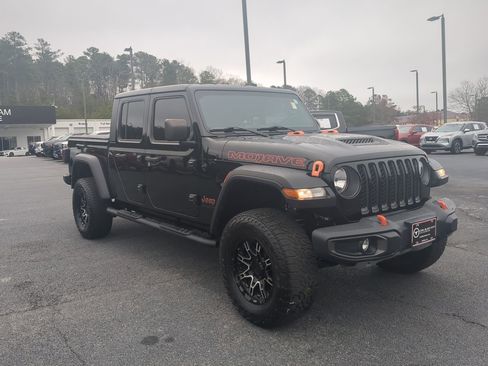 Used 2020 Jeep Gladiator Mojave image 3