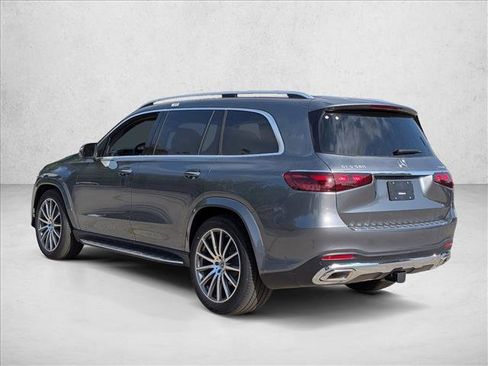 New 2026 Mercedes-Benz GLS 580 4MATIC image 9