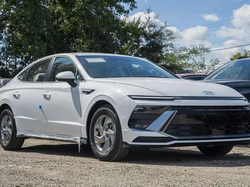 New 2026 Hyundai Sonata SE image 1