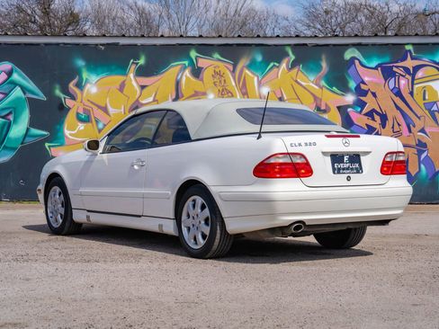Used 2003 Mercedes-Benz CLK 320 Cabriolet image 8