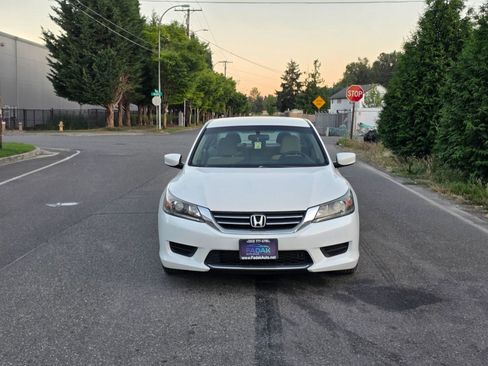Used 2013 Honda Accord LX image 3