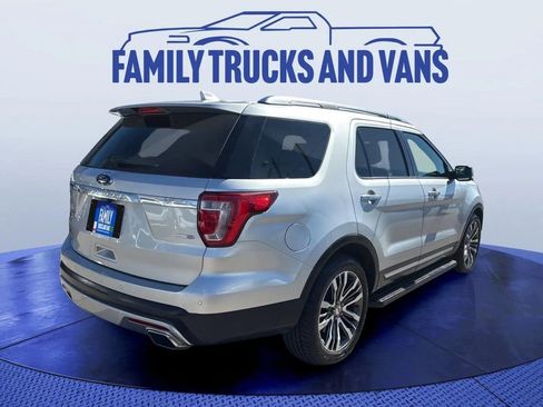 Used 2017 Ford Explorer Platinum image 5
