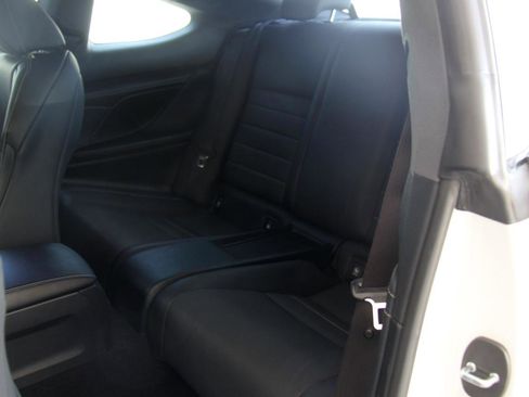 Used 2016 Lexus RC 200t image 20