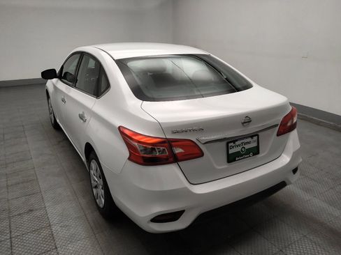Used 2018 Nissan Sentra S FWD image 5