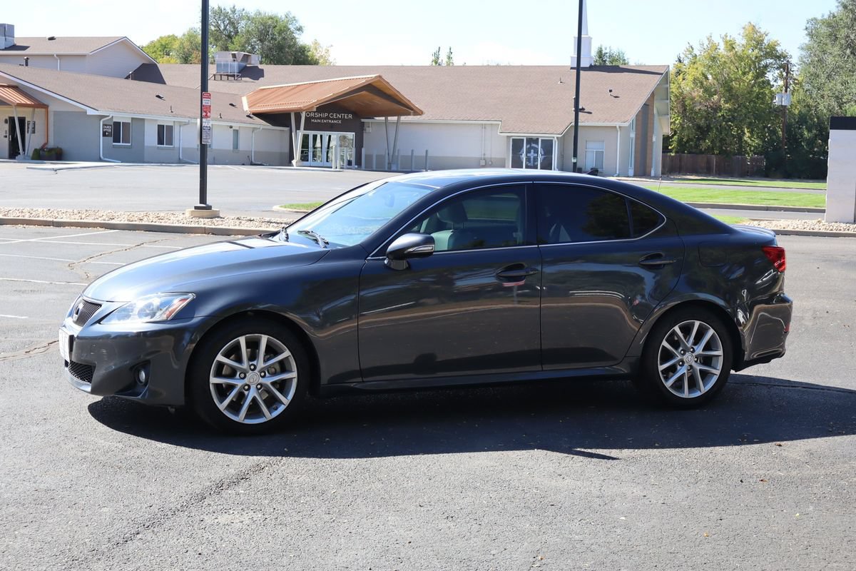 Used 2011 Lexus IS 250 w/ Premium Pkg Value Edition RWD image 10