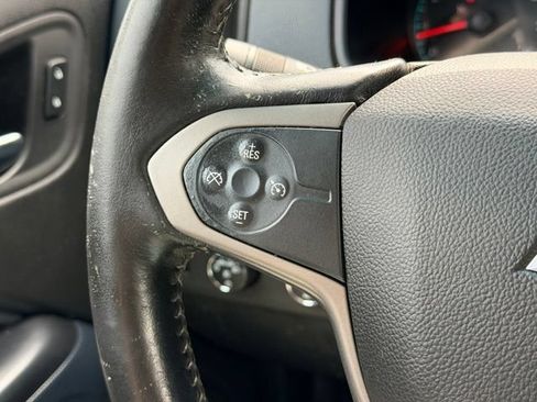 Used 2015 Chevrolet Colorado Z71 AWD/4WD image 10