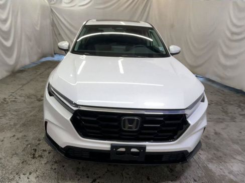 Used 2023 Honda CR-V EX image 3