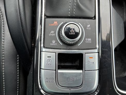 Used 2024 Kia Telluride S AWD/4WD image 31