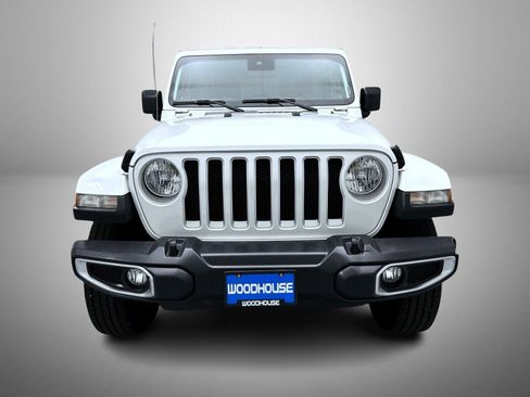 Used 2019 Jeep Wrangler Unlimited Sahara AWD/4WD image 2