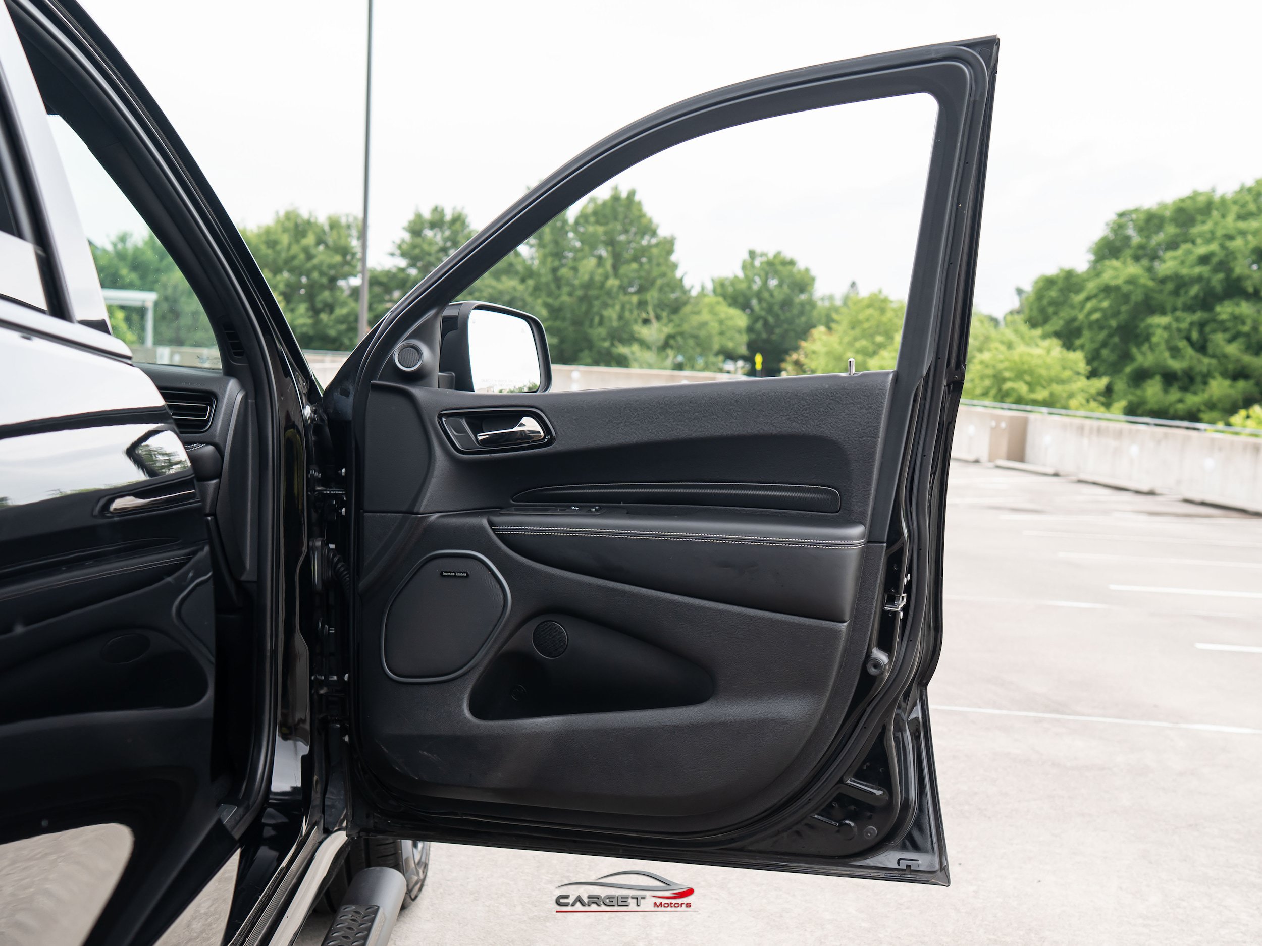 Used 2021 Dodge Durango SRT w/ Technology Group AWD/4WD image 48