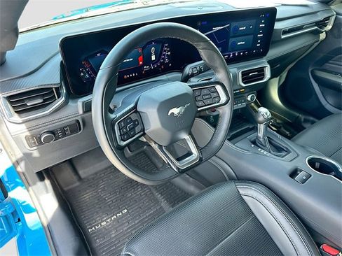 Used 2024 Ford Mustang Premium image 9