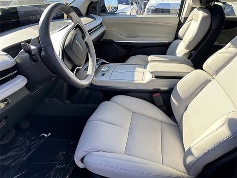 New 2025 Lincoln Navigator L Reserve image 23