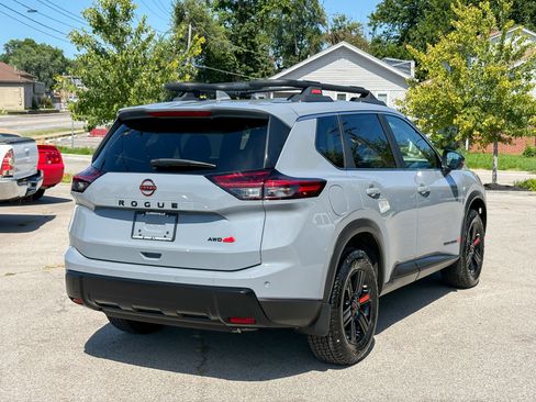 Used 2025 Nissan Rogue SV w/ Rock Creek Premium Package AWD/4WD image 13