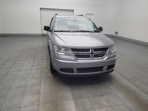 Used 2019 Dodge Journey SE FWD image 14