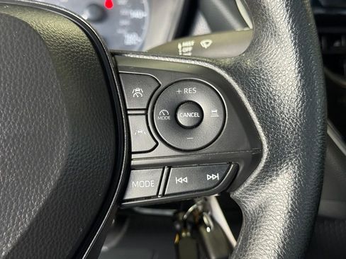 Certified 2025 Toyota Corolla LE image 23