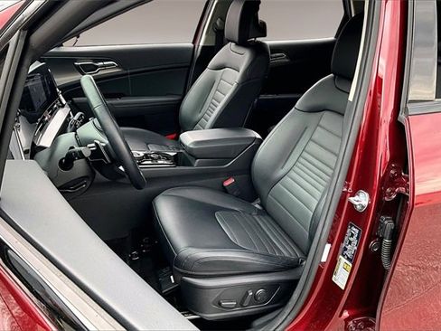 Used 2025 Kia Sportage SX Prestige image 19