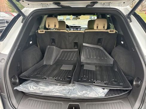 Used 2018 Cadillac XT5 AWD image 31