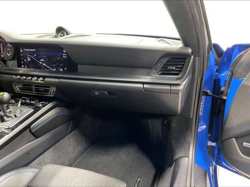 Used 2022 Porsche 911 GT3 image 22