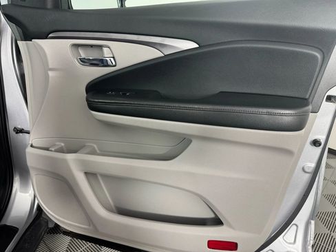 Used 2021 Honda Pilot Special Edition image 42