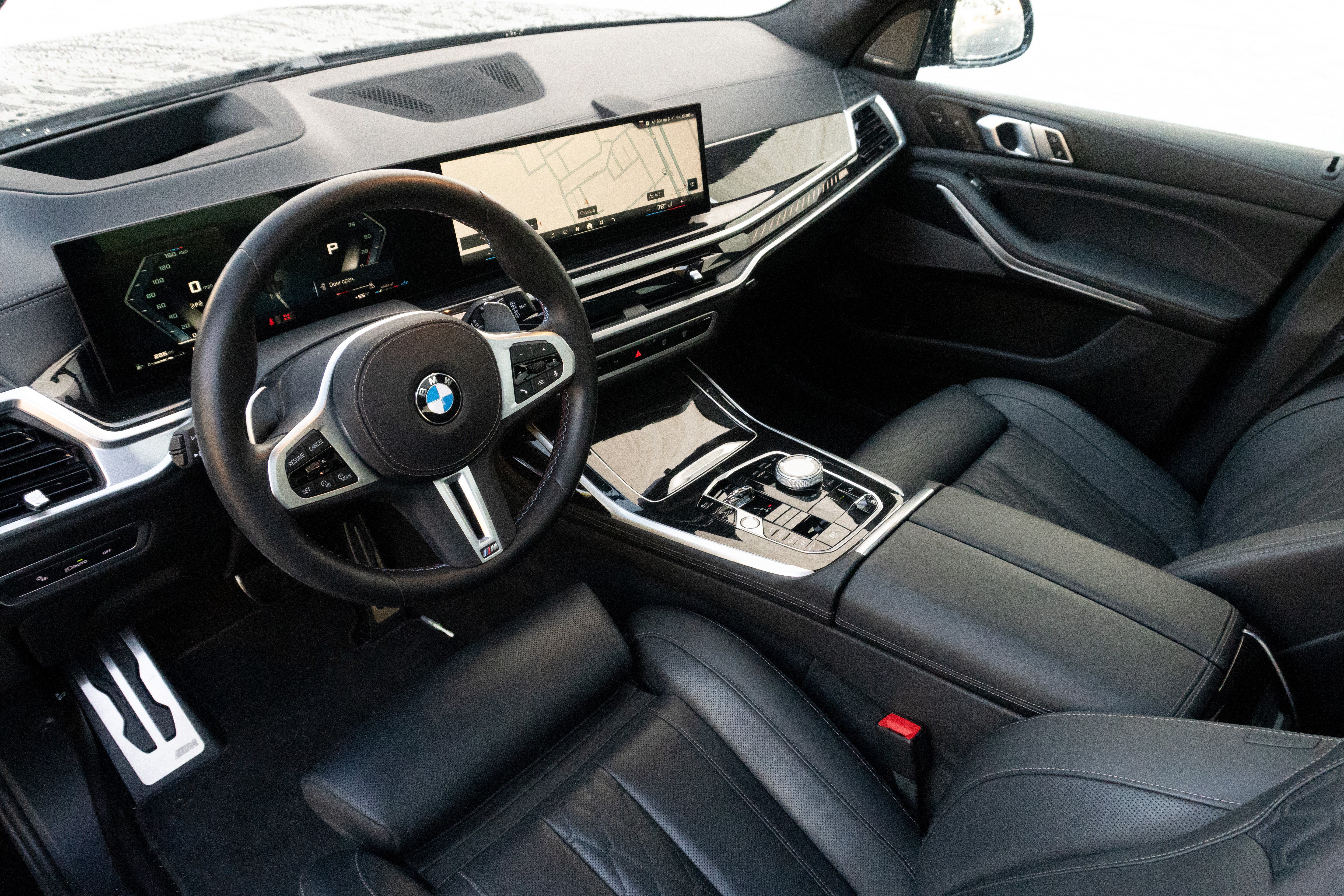 Certified 2025 BMW X7 M60i AWD/4WD image 10