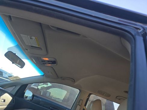 Used 2021 Kia Sedona LX image 11