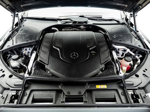 Used 2024 Mercedes-Benz Maybach S 580 4MATIC image 63