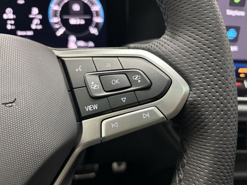 New 2026 Volkswagen Tiguan SE R-Line AWD/4WD image 26