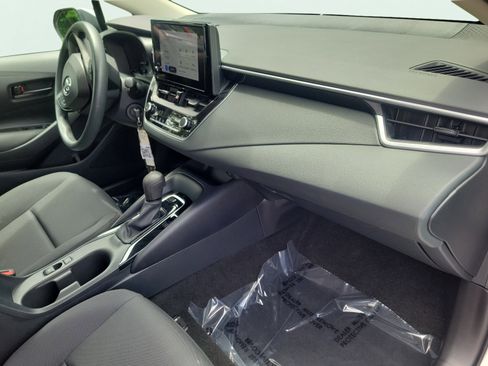Used 2023 Toyota Corolla LE FWD image 19