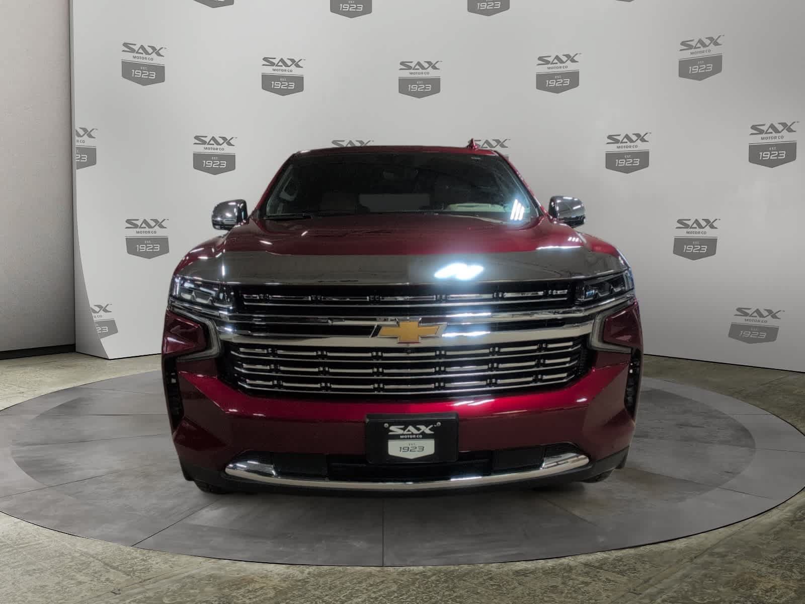 Used 2023 Chevrolet Tahoe Premier w/ Premium Package 2 AWD/4WD image 8