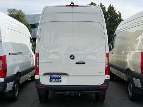 New 2026 Mercedes-Benz Sprinter 2500 image 13