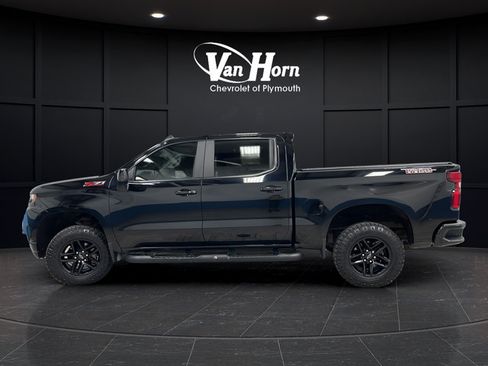 Used 2021 Chevrolet Silverado 1500 LT Trail Boss w/ Convenience Package II AWD/4WD image 4