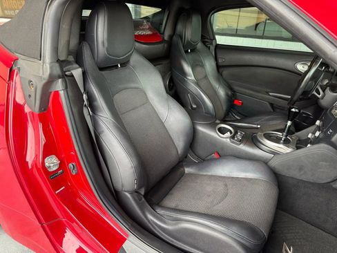 Used 2015 Nissan 370Z Touring Sport RWD image 23