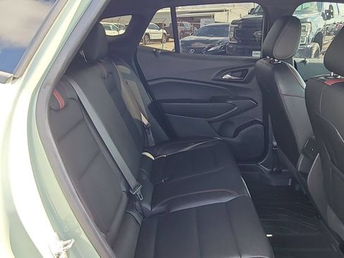 Certified 2024 Chevrolet Trax RS w/ Sunroof Package FWD image 27