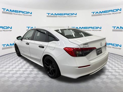 Used 2022 Honda Civic Sport image 3