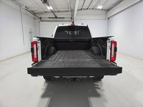 Used 2023 Ford F250 Lariat w/ Chrome Package AWD/4WD image 9