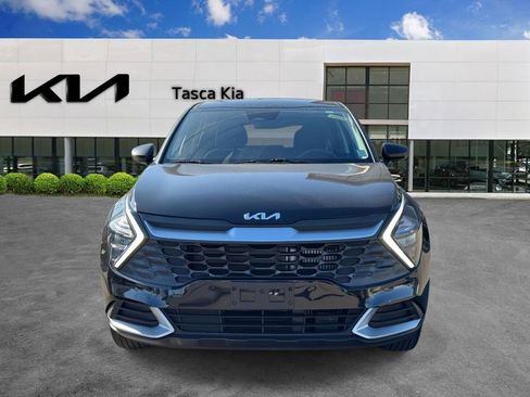 Used 2023 Kia Sportage LX image 2