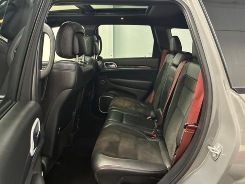 Used 2020 Jeep Grand Cherokee SRT AWD/4WD image 35